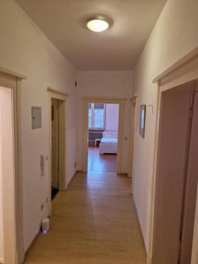 2 OG rechts Penzini Monteurzimmer Apartment D Karlsruhe Durlach für 6 Personen